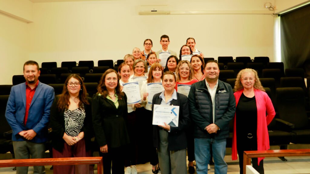 La Salle Morelia reconoce la actualización profesional de su personal administrativo